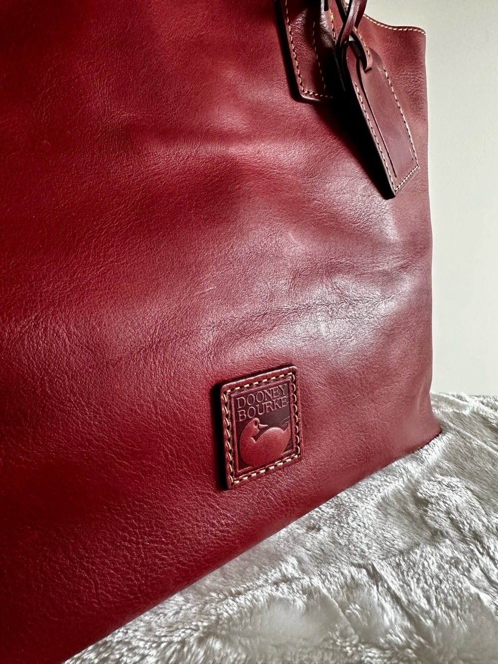 Dooney & Bourke Medium Russell Florentine Leather Toe in Bordeaux NWOT - Picture 2 of 12